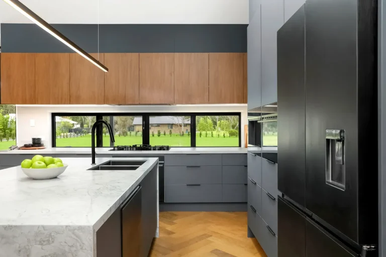 Drawers vs Cabinets What’s Better for Your Kitchen